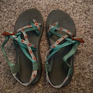 used chacos with toe strap